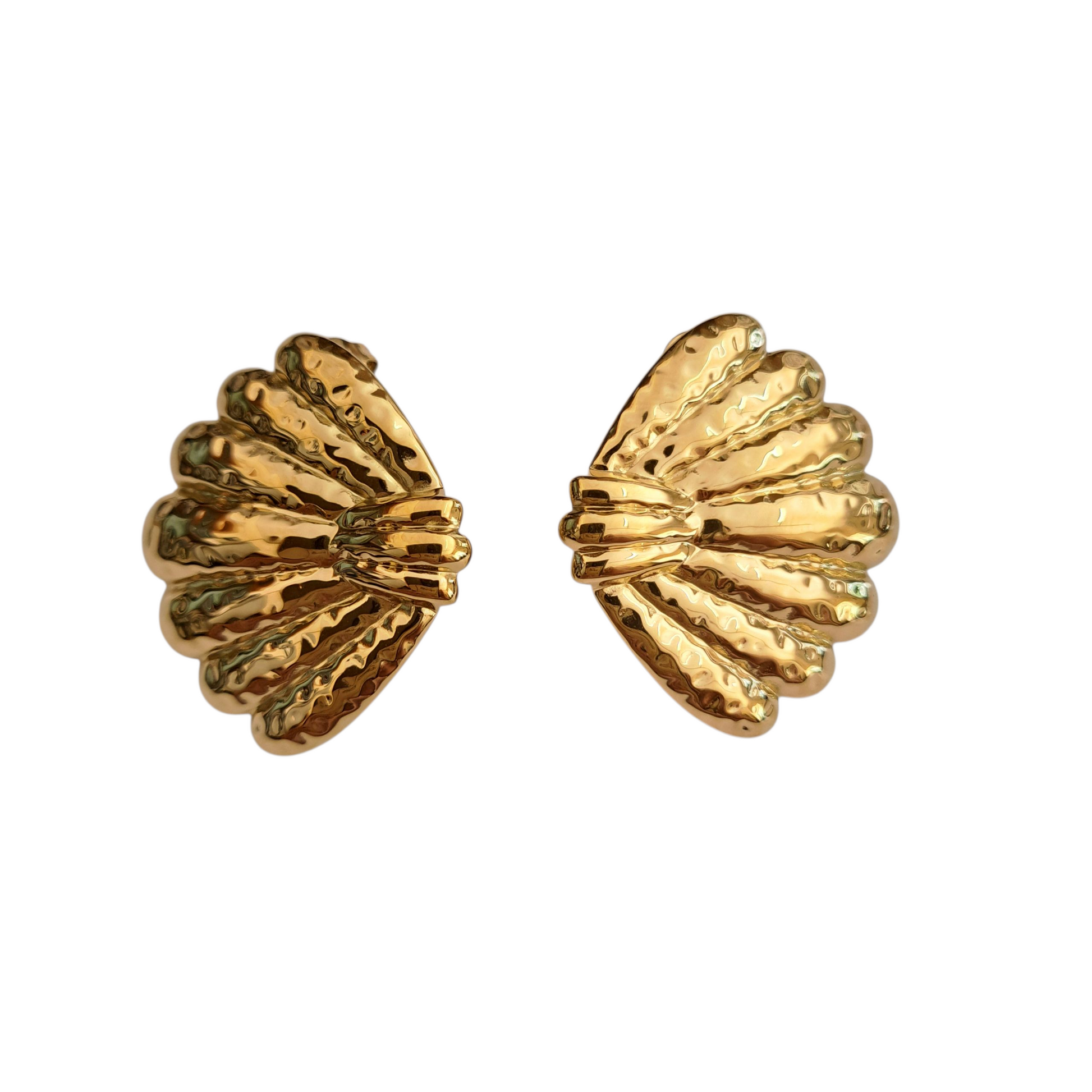 Aretes Concha Martelinada