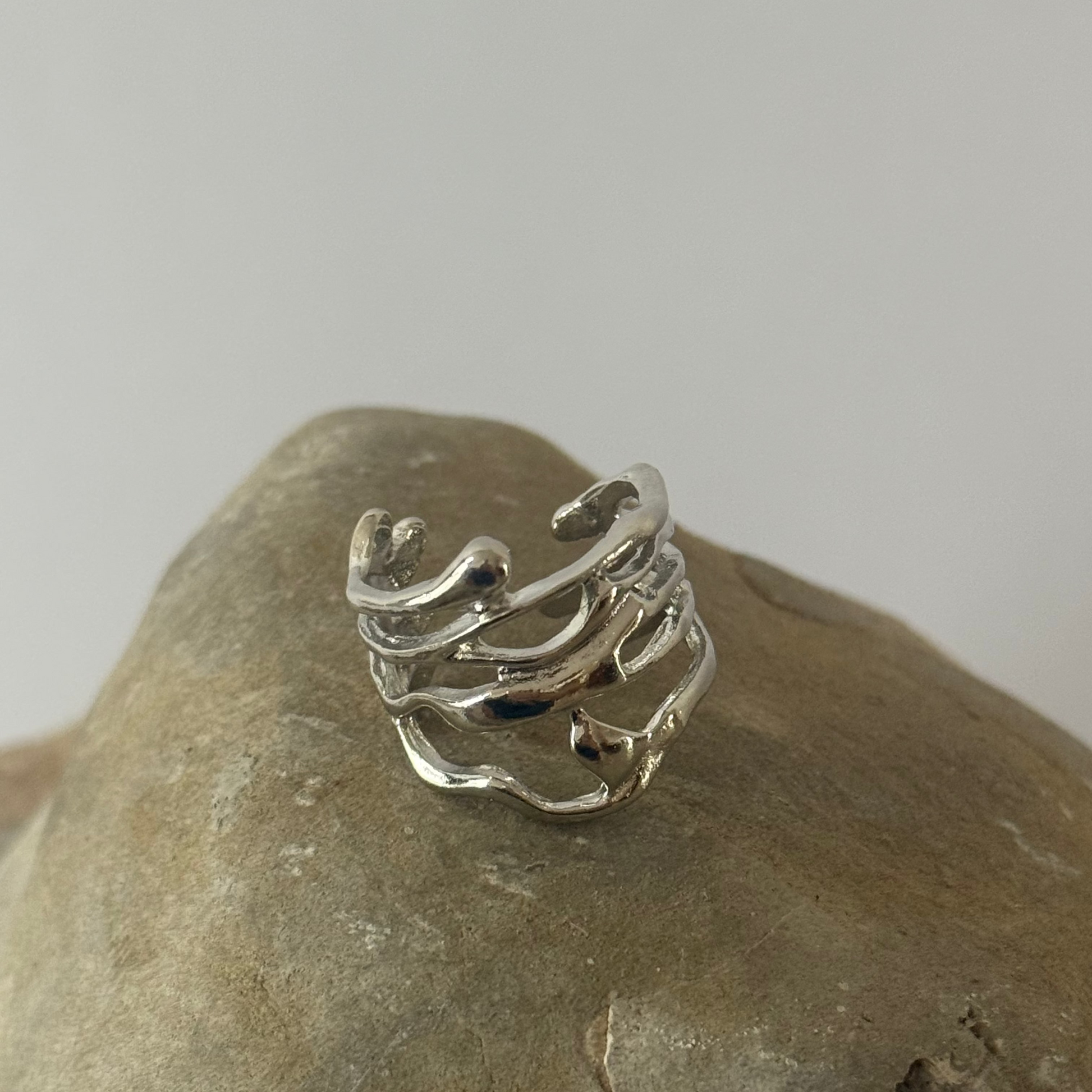 Anillo Hueco Irregular