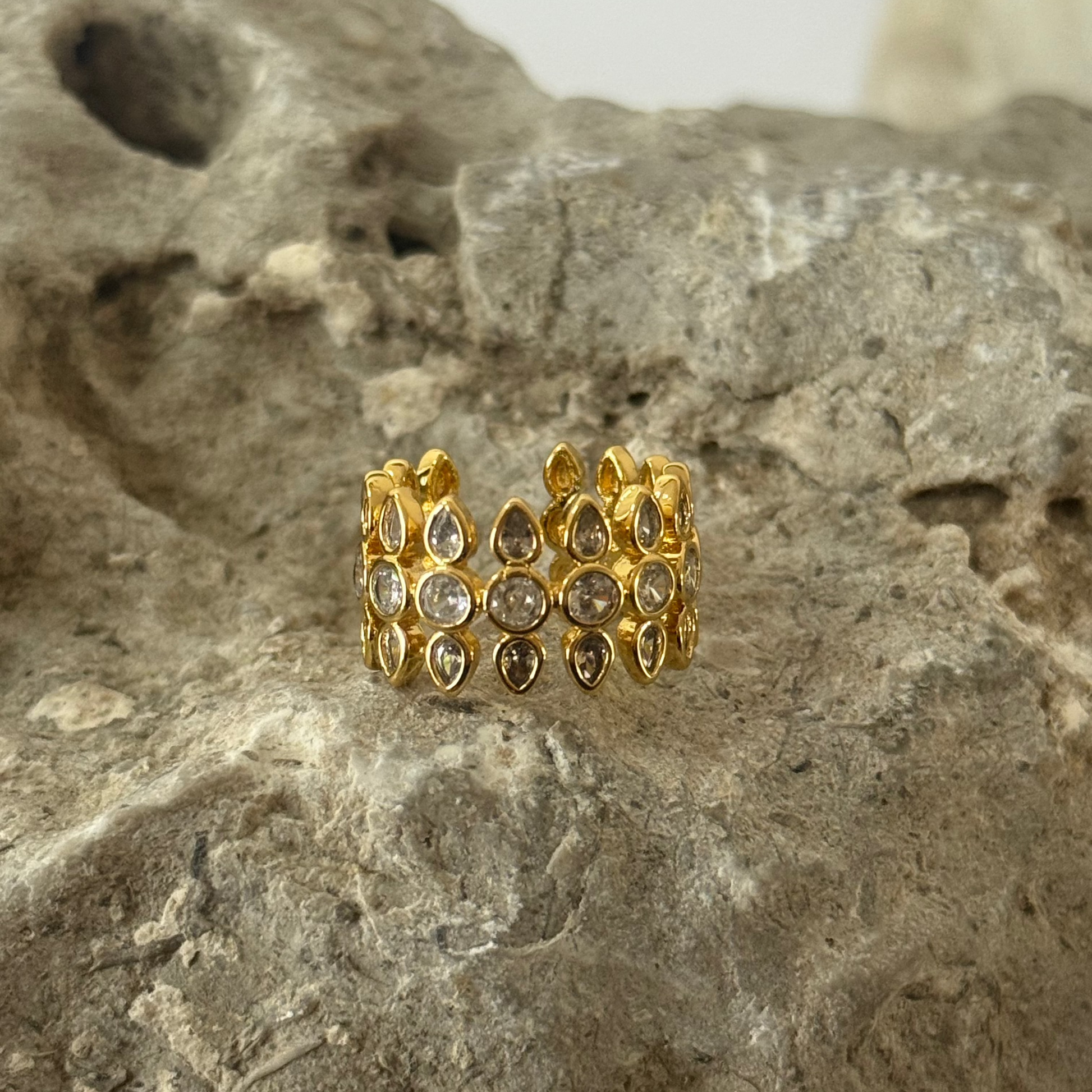 Anillo Circonia Gota